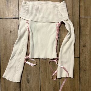 Elegant Off-Shoulder White Long Sleeve Top